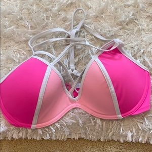 SUPER CUTE WHITE AND PINK BATHING SUITE TOP